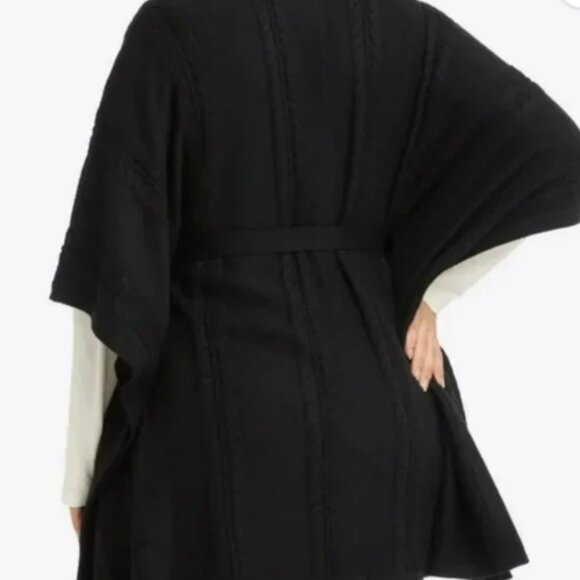 Draper James Belted Black Cap Poncho Style with Gold Button Size 1X - Picture 2 of 5